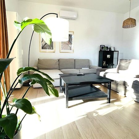 House Flow, 3 Room, Free 2 Parking Братислава Екстер'єр фото