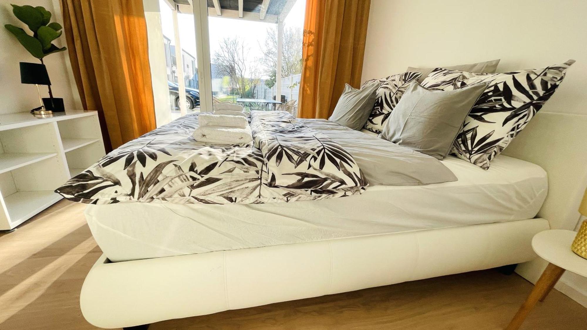 House Flow, 3 Room, Free 2 Parking Братислава Екстер'єр фото