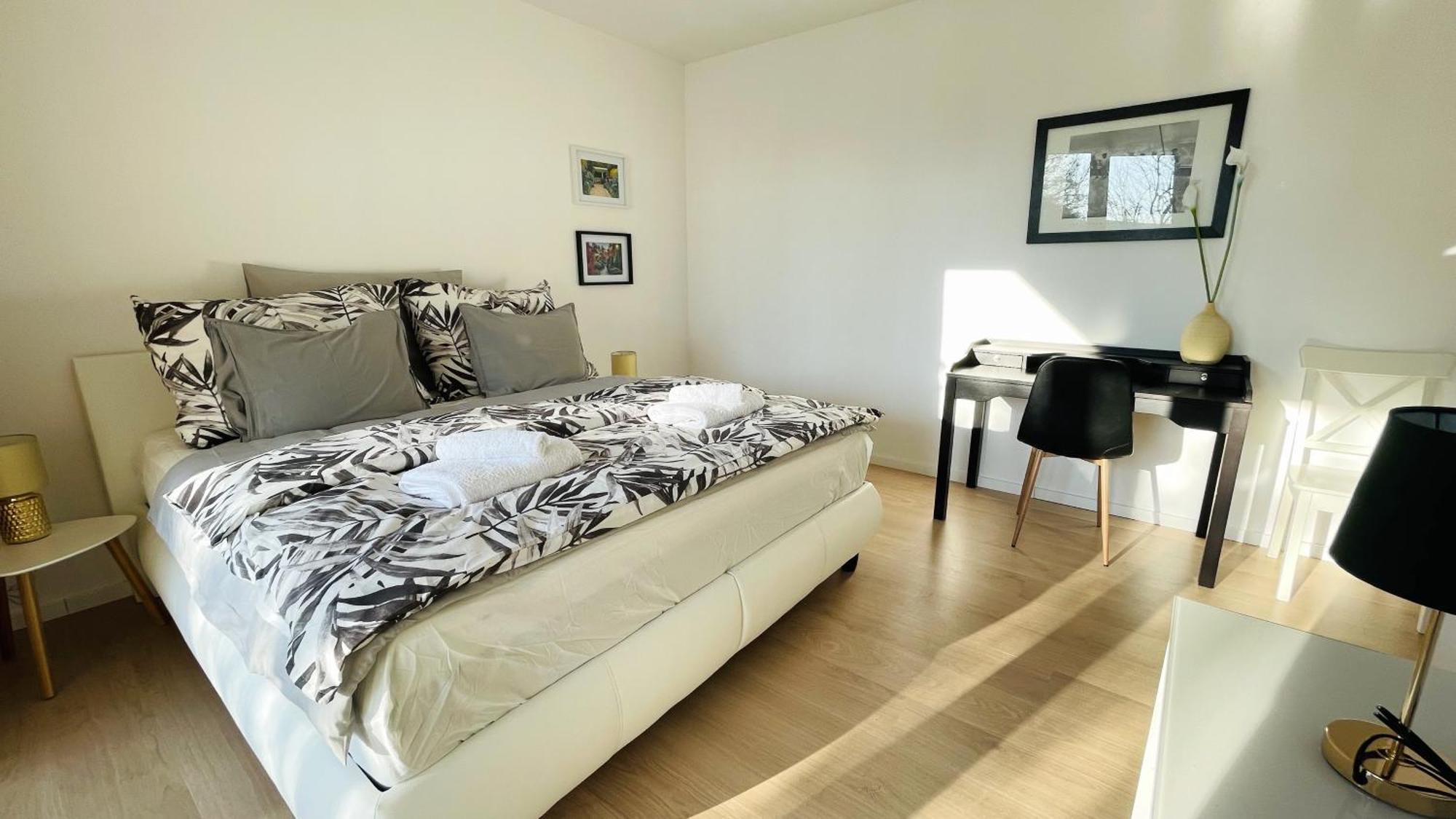 House Flow, 3 Room, Free 2 Parking Братислава Екстер'єр фото