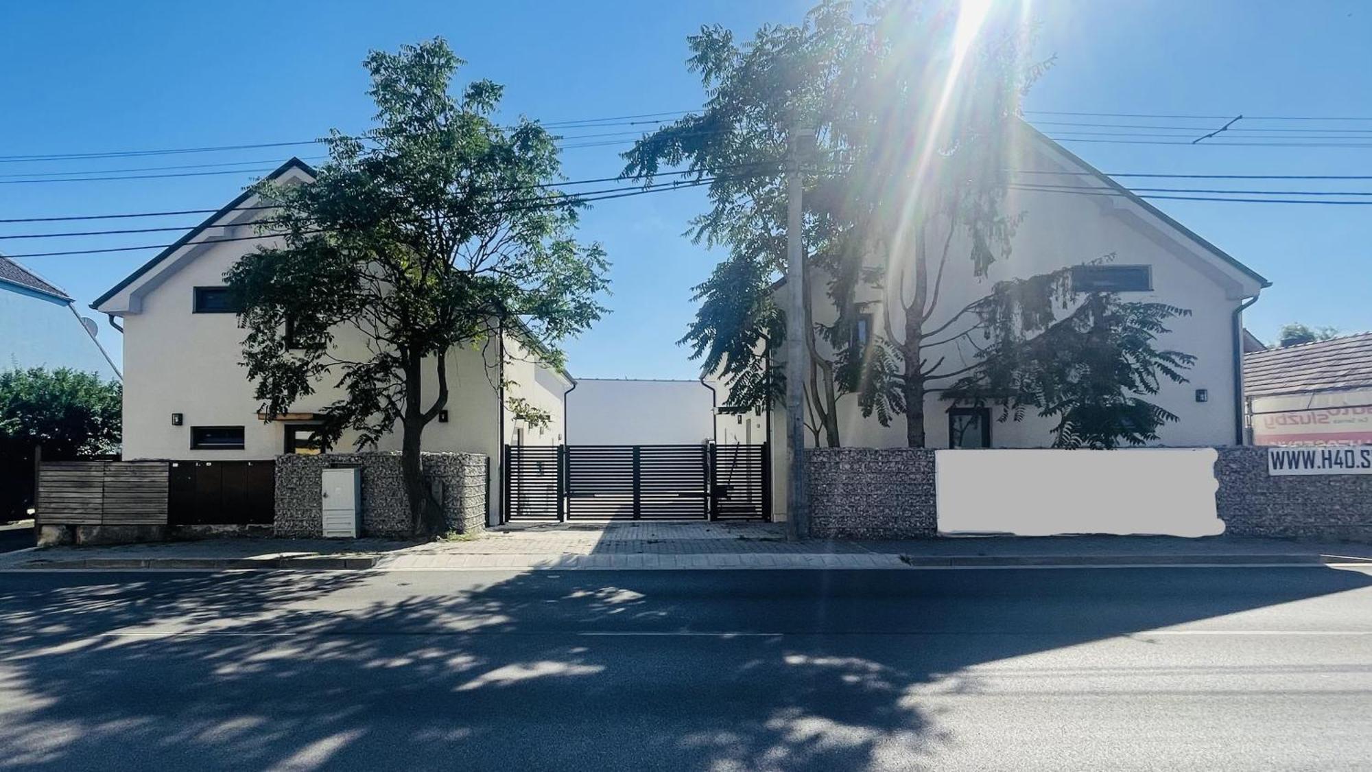 House Flow, 3 Room, Free 2 Parking Братислава Екстер'єр фото