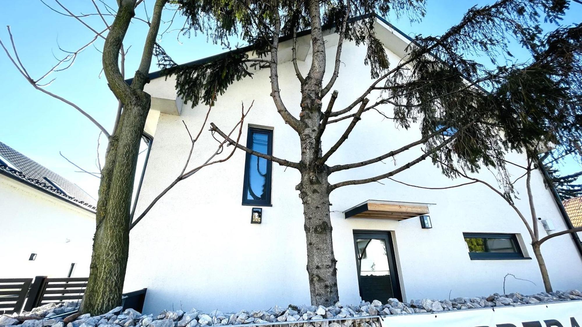 House Flow, 3 Room, Free 2 Parking Братислава Екстер'єр фото