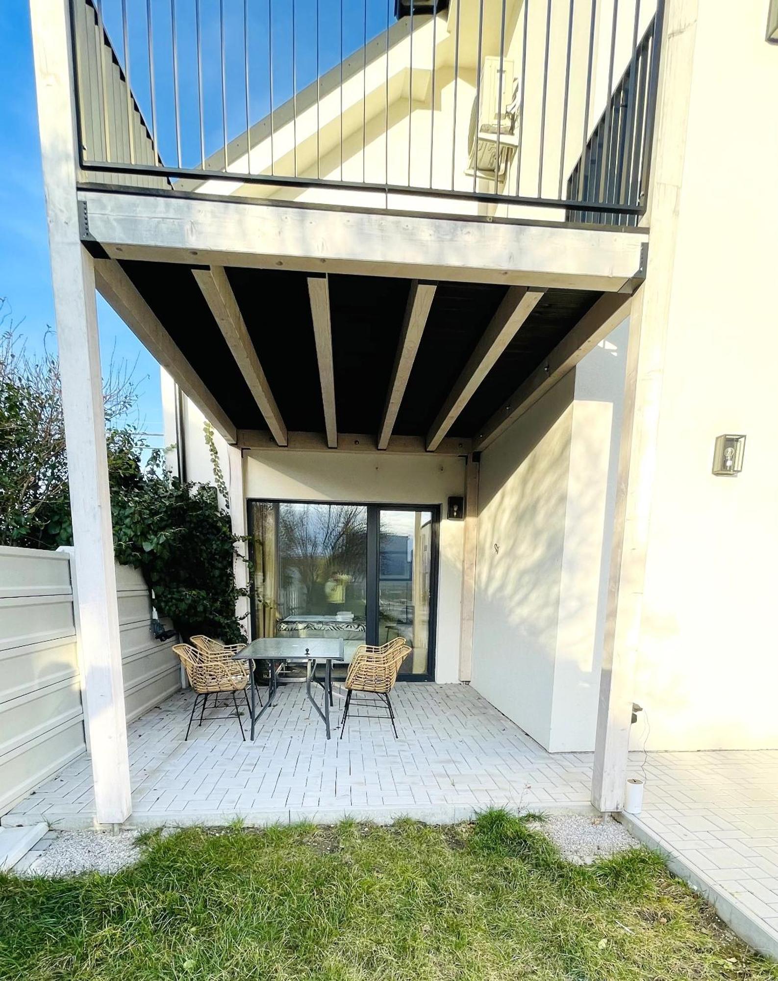House Flow, 3 Room, Free 2 Parking Братислава Екстер'єр фото