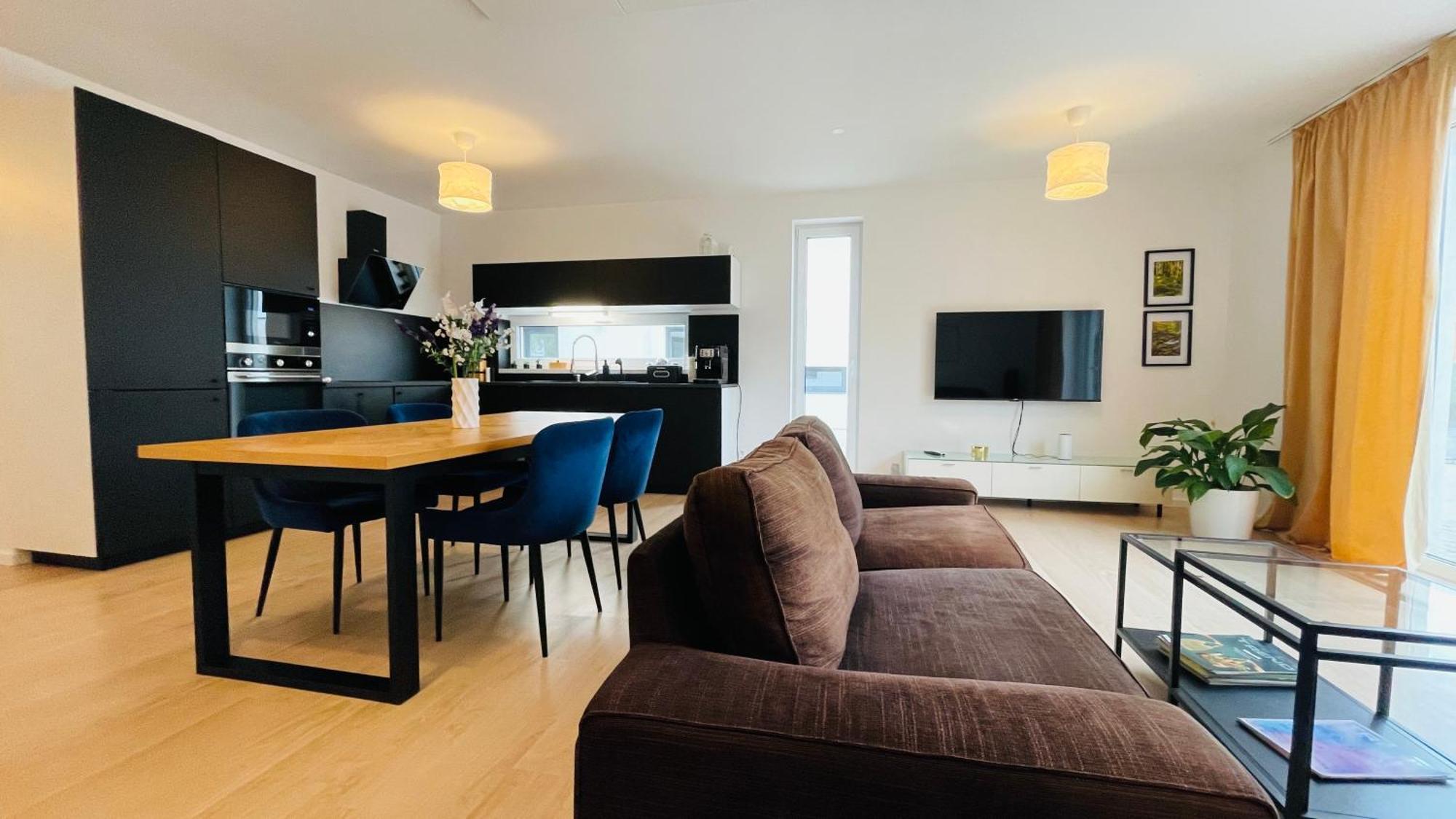 House Flow, 3 Room, Free 2 Parking Братислава Екстер'єр фото
