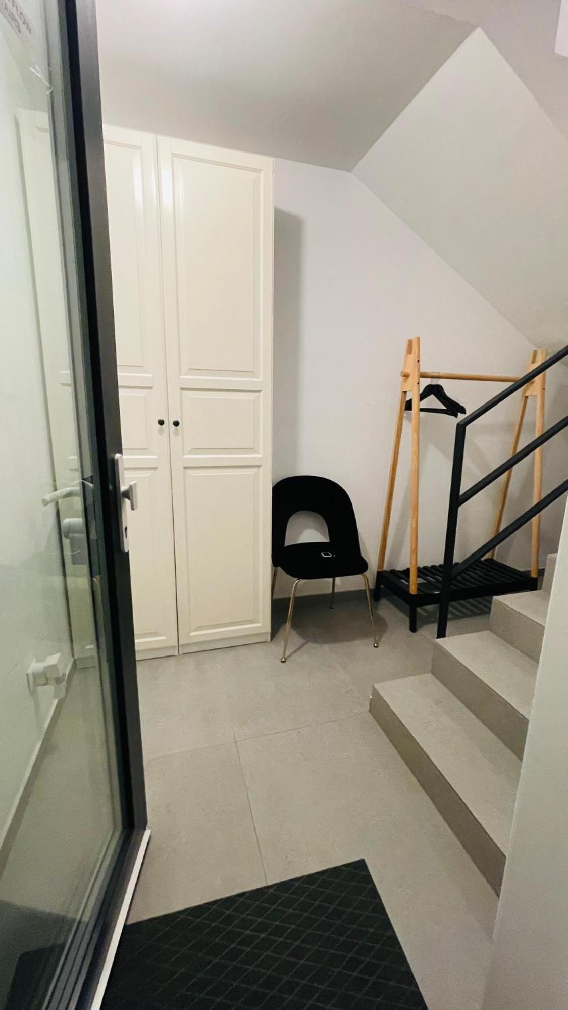 House Flow, 3 Room, Free 2 Parking Братислава Екстер'єр фото