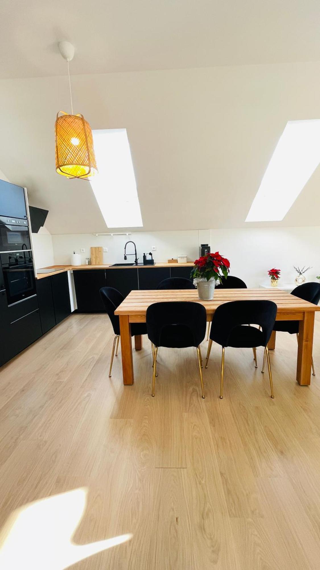 House Flow, 3 Room, Free 2 Parking Братислава Екстер'єр фото