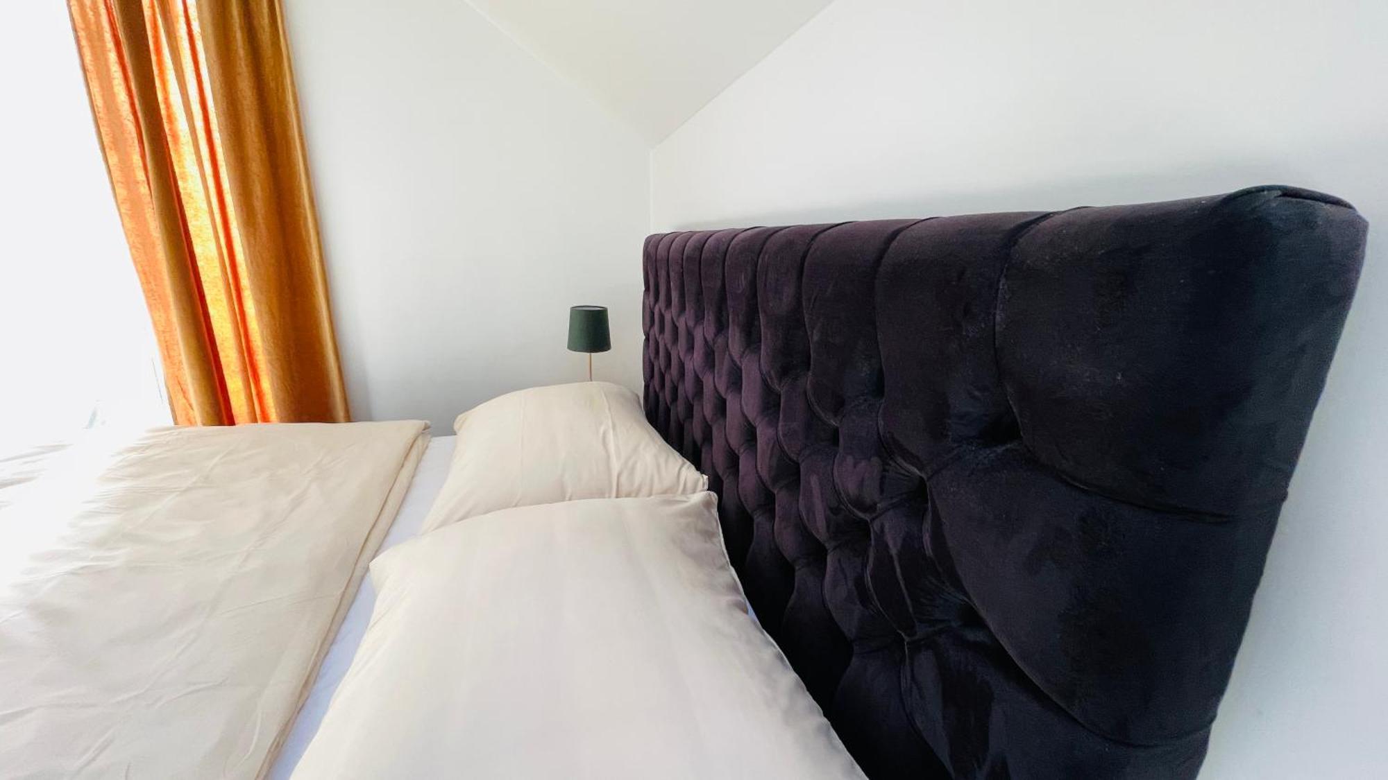 House Flow, 3 Room, Free 2 Parking Братислава Екстер'єр фото