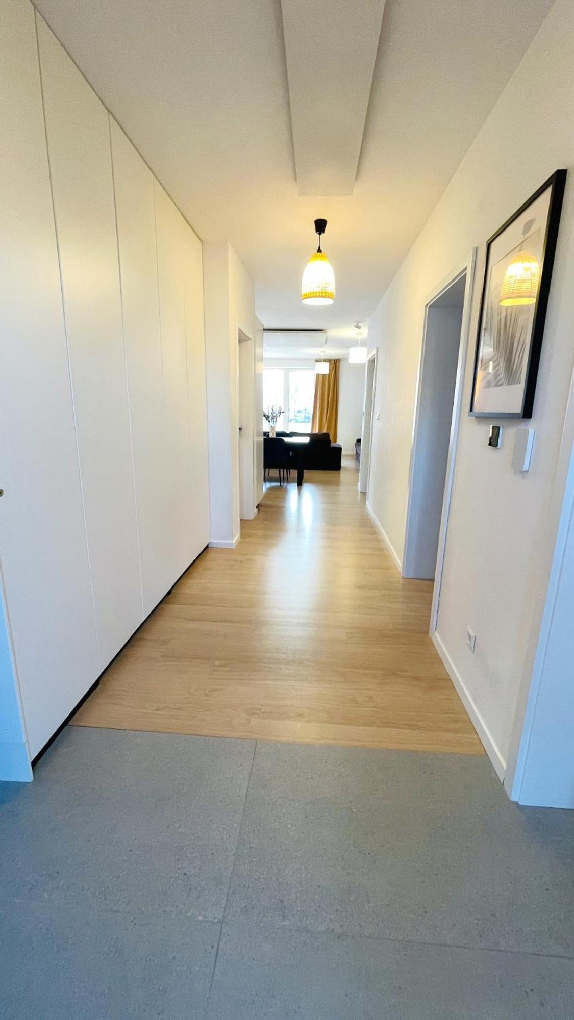 House Flow, 3 Room, Free 2 Parking Братислава Екстер'єр фото